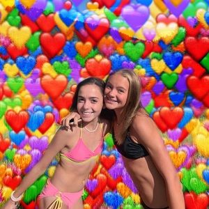 Meet your Posher, Mia